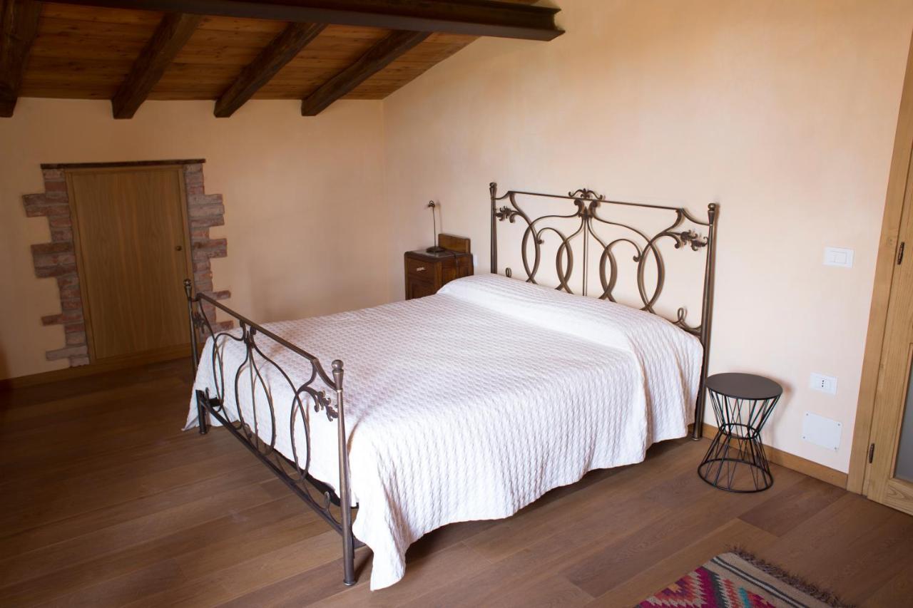 Agriturismo La Burlanda Фоздиново Экстерьер фото
